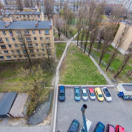 Просторная однокомнатная квартира возле скоростного трамвая Київ Екстер'єр фото